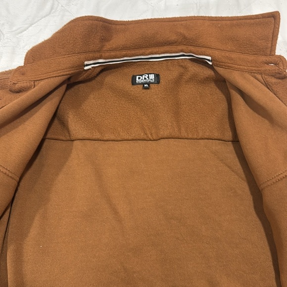 DR Essentials XL Fleece Shirt Jacket NWT Shacket Tan Button Up Flap Pockets - Picture 4 of 5